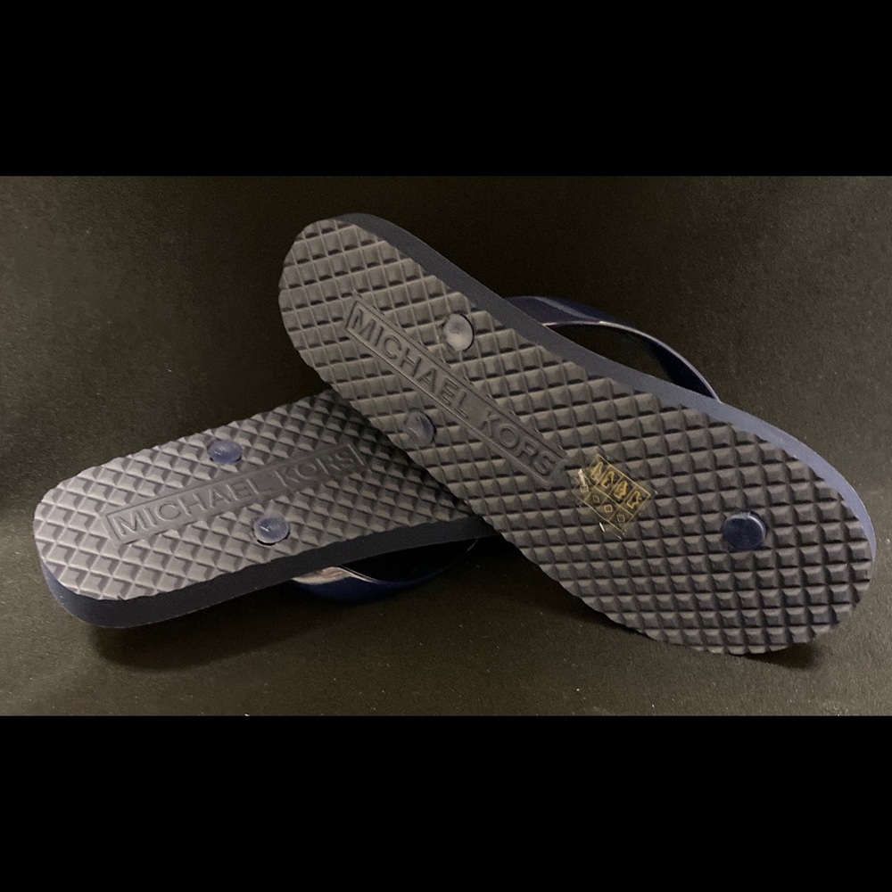 Michael Kors Navy Flowers flip flops - Picture 3 of 3